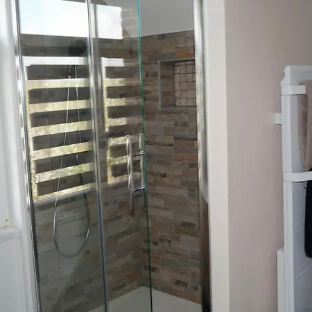 Sur La Route Des Monts Appartamento *